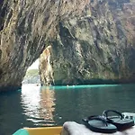 Perrone Grisolia