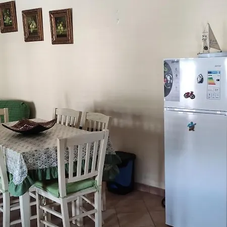 Perrone Apartment *
